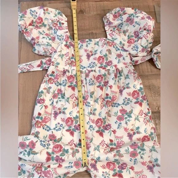 & merci Floral Jumpsuit. Floral | Puff Sleeve Smocked Tie Back. Women's Sz-L EUC - Picture 3 of 13